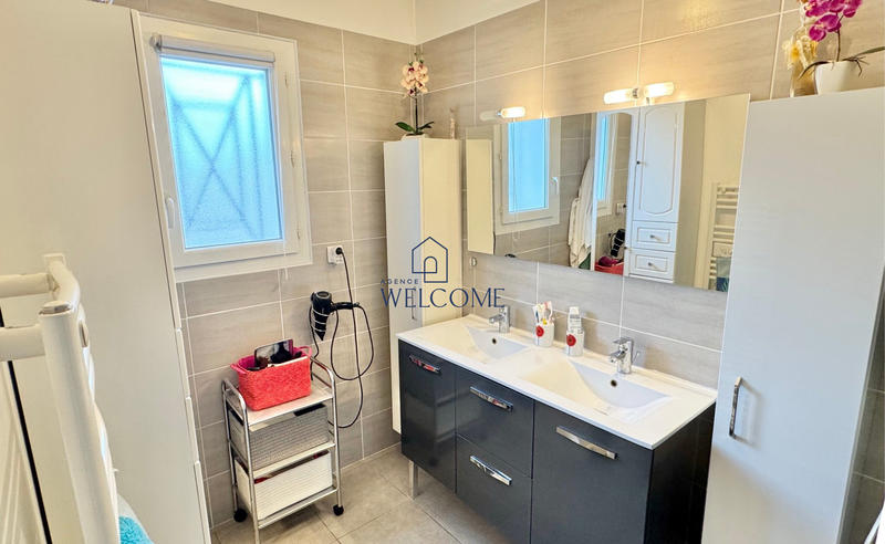 Maison contemporaine - 110 m² - 4 pièces