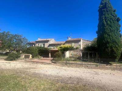 Maison - 230 m² - 6 pièces