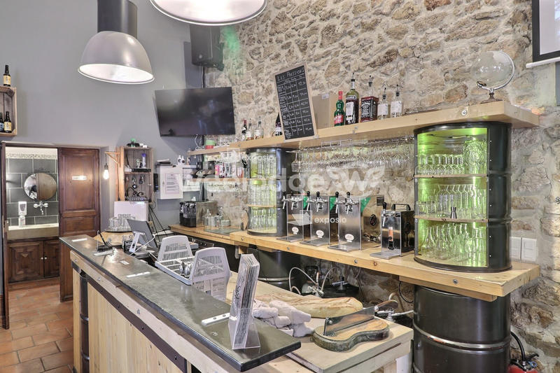 Fonds de commerce - Hôtellerie / Restauration - 300 m²