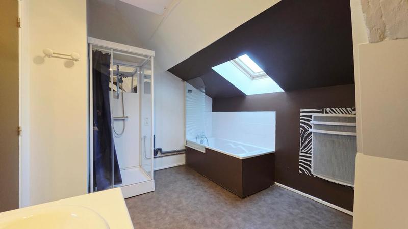 Maison - 409 m² - 13 pièces