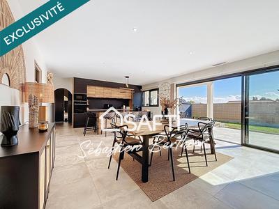 Maison - 140 m² - 5 pièces