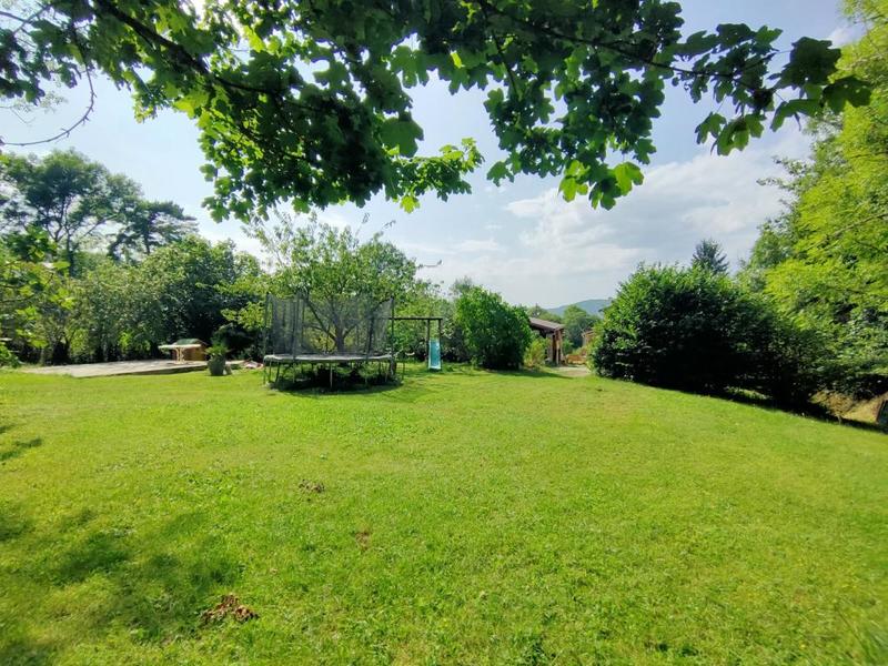 Propriété - 302 m² - 12 pièces