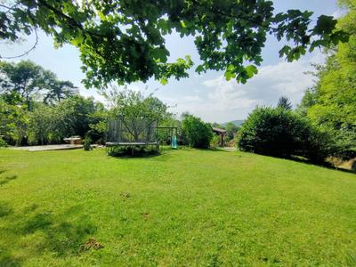 Propriété - 302 m² - 12 pièces