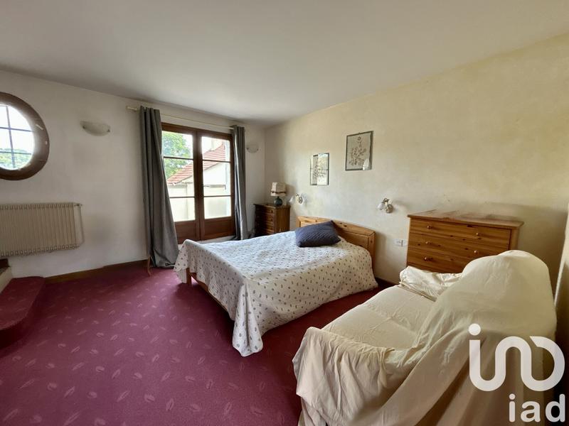 Maison - 229 m² - 9 pièces