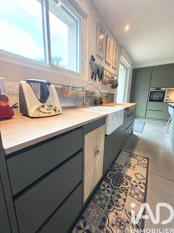 Maison - 170 m² - 8 pièces