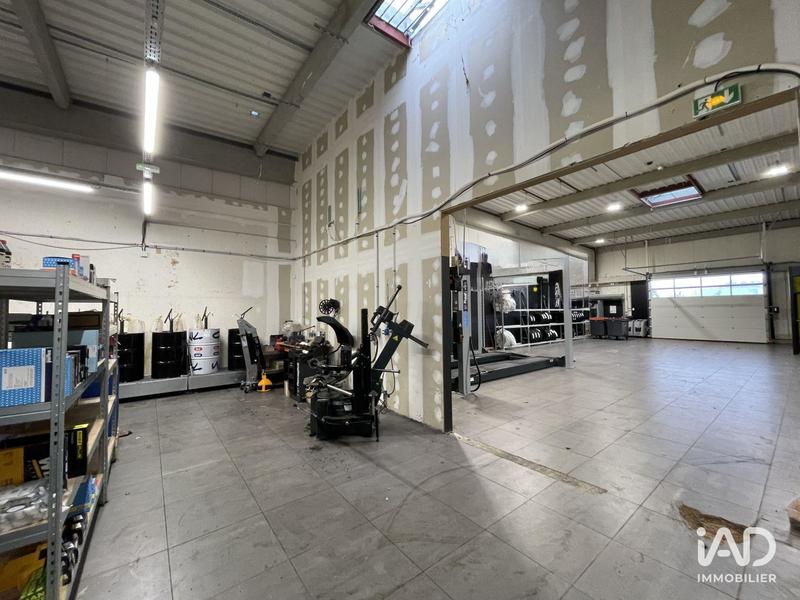 Local commercial - 417 m²