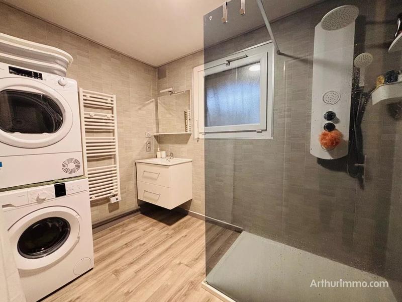 Maison - 187 m² - 7 pièces