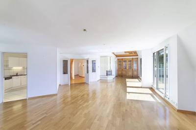 Appartement - 137 m² - 5 pièces