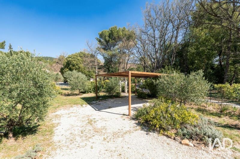 Maison - 137 m² - 4 pièces