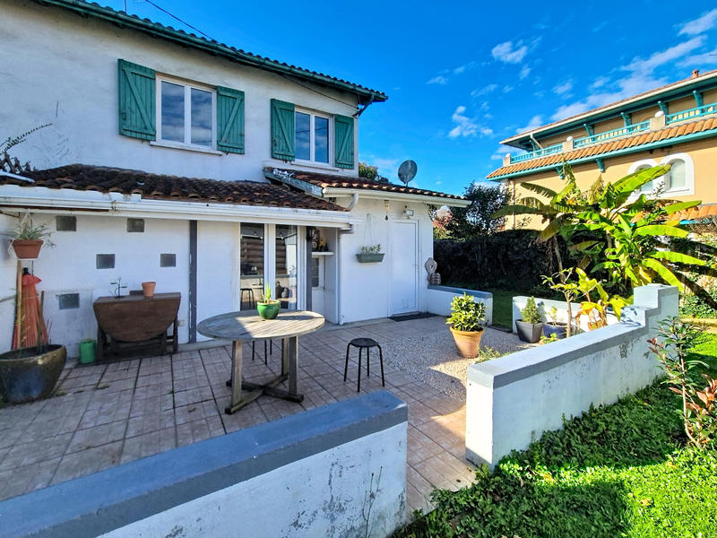 Maison - 99 m² - 5 pièces