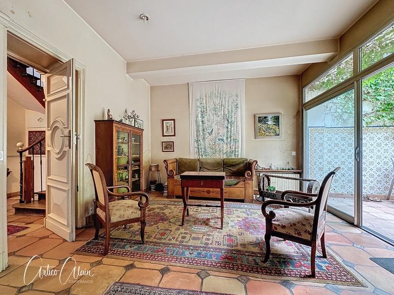 Maison bourgeoise - 213 m² - 8 pièces