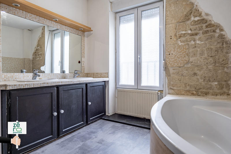 Immeuble - 200 m² - 8 pièces