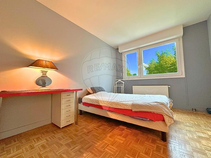 Appartement - 87 m² - 5 pièces