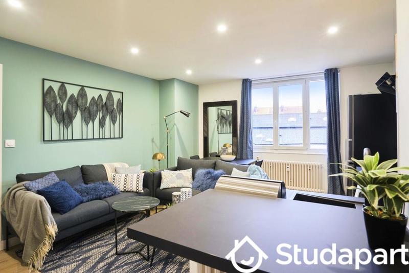 Chambre - 10 m² - 1 pièce