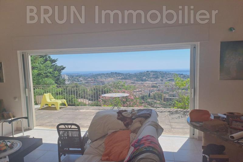 Maison - 217 m² - 5 pièces