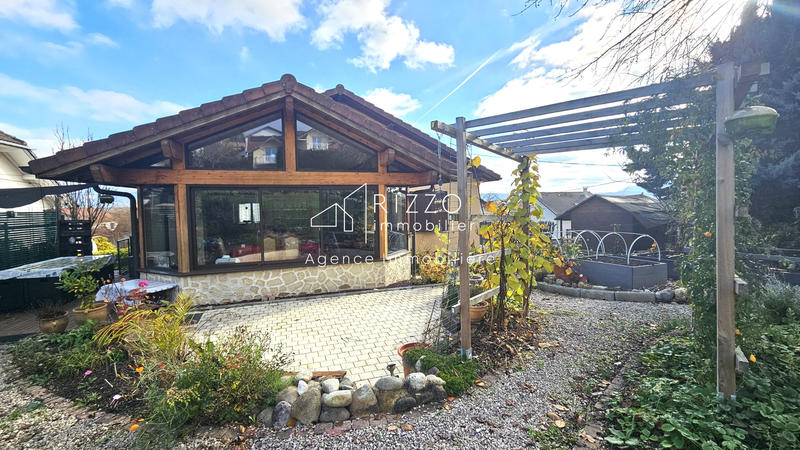 Maison - 103 m² - 5 pièces