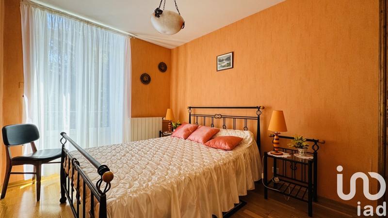 Maison - 375 m² - 13 pièces