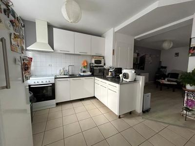 Maison - 87 m² - 4 pièces