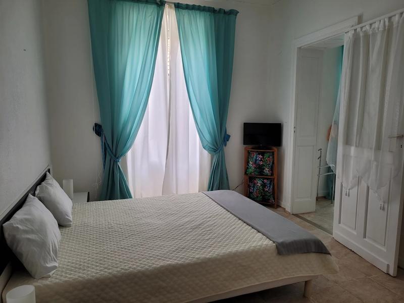 Maison - 470 m² - 18 pièces