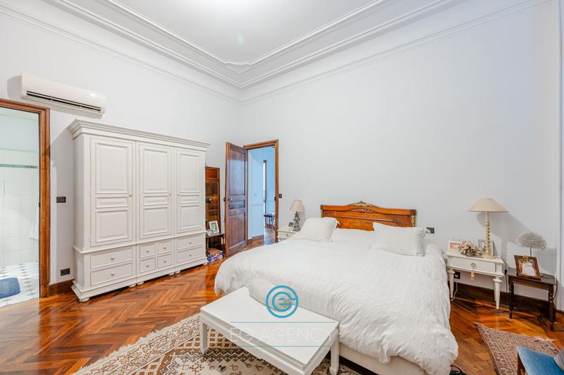 Appartement - 212 m² - 5 pièces