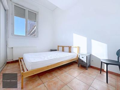 Appartement - 106 m² - 5 pièces