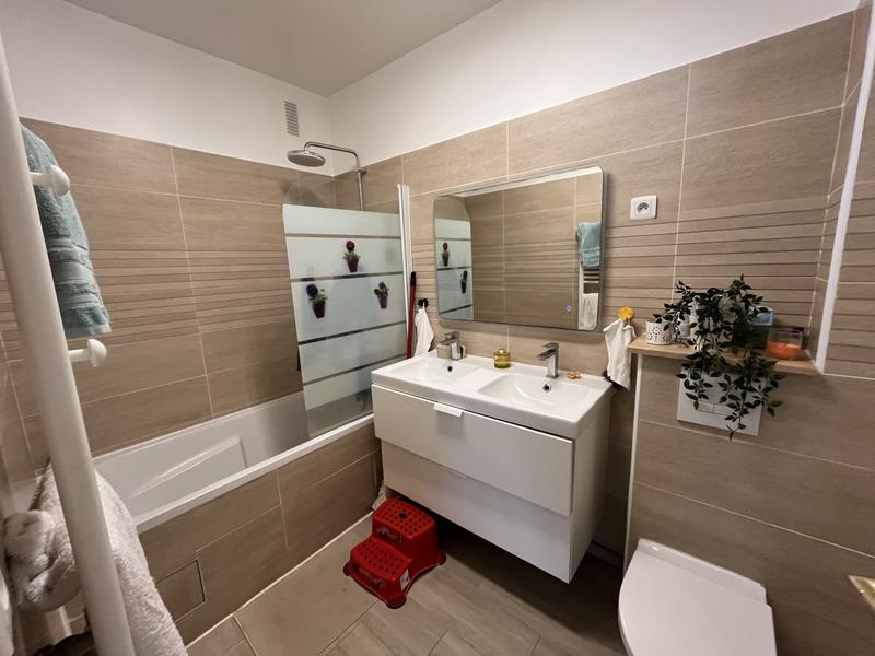 Appartement - 97 m² - 5 pièces