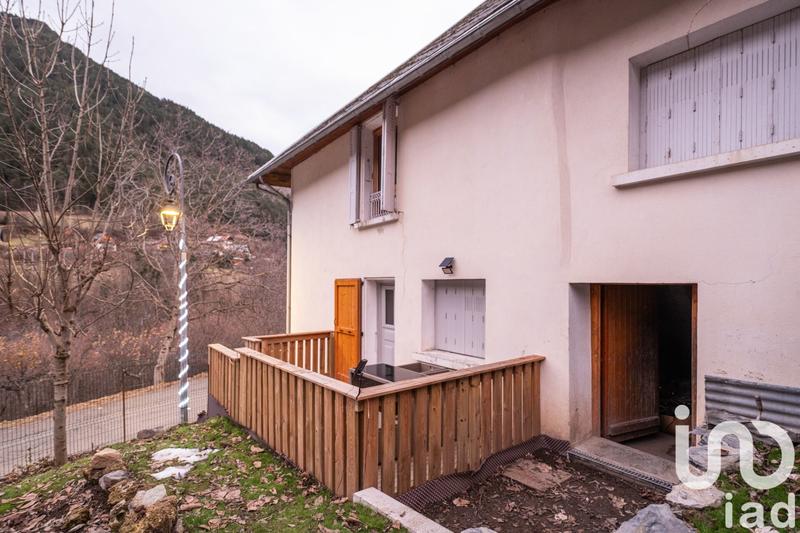 Maison de village - 137 m² - 9 pièces