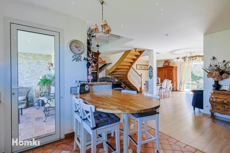 Maison - 164 m² - 6 pièces