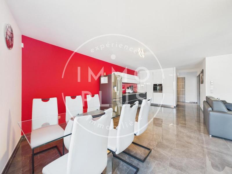 Appartement - 80 m² - 3 pièces