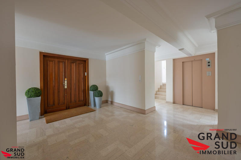 Appartement - 125 m² - 6 pièces