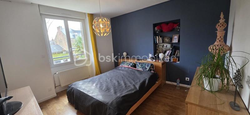 Maison - 266 m² - 10 pièces