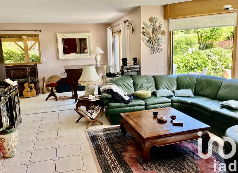 Maison - 171 m² - 7 pièces