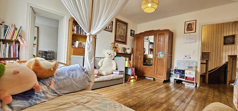 Maison - 142 m² - 7 pièces