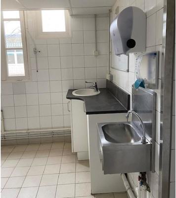 Bureau - 351 m² - 1 pièce