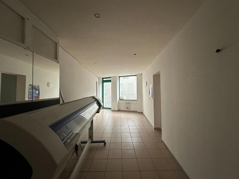 Immeuble - 180 m² - 8 pièces