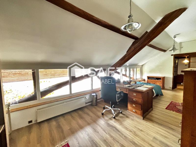 Maison - 191 m² - 8 pièces