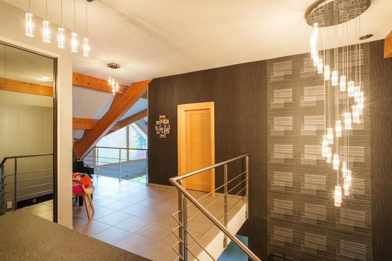 Maison - 280 m² - 10 pièces