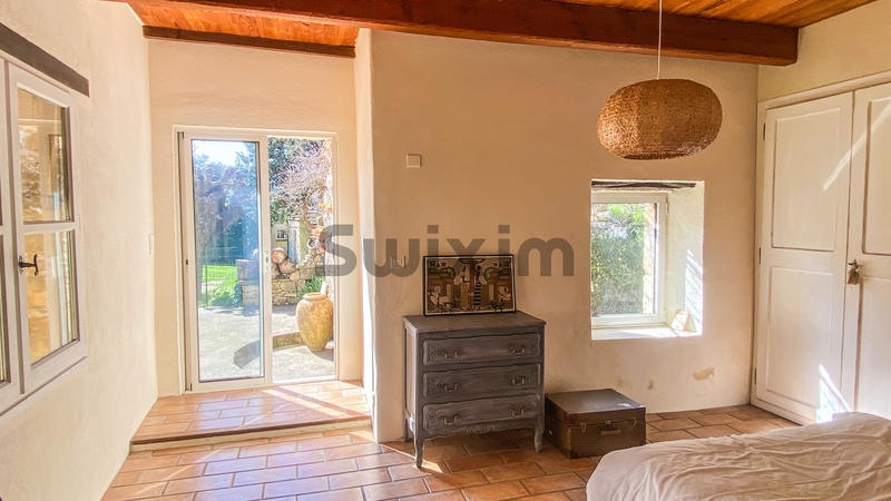 Mas - 185 m² - 7 pièces