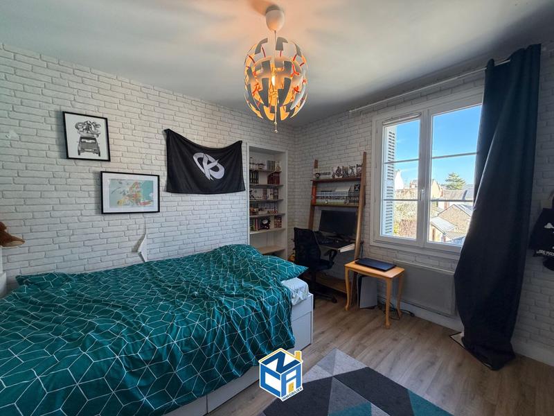 Appartement - 99 m² - 5 pièces