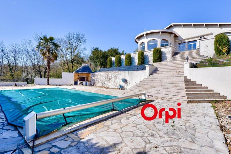 Maison - 343 m² - 6 pièces