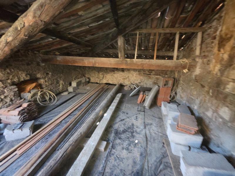 Maison - 220 m² - 12 pièces