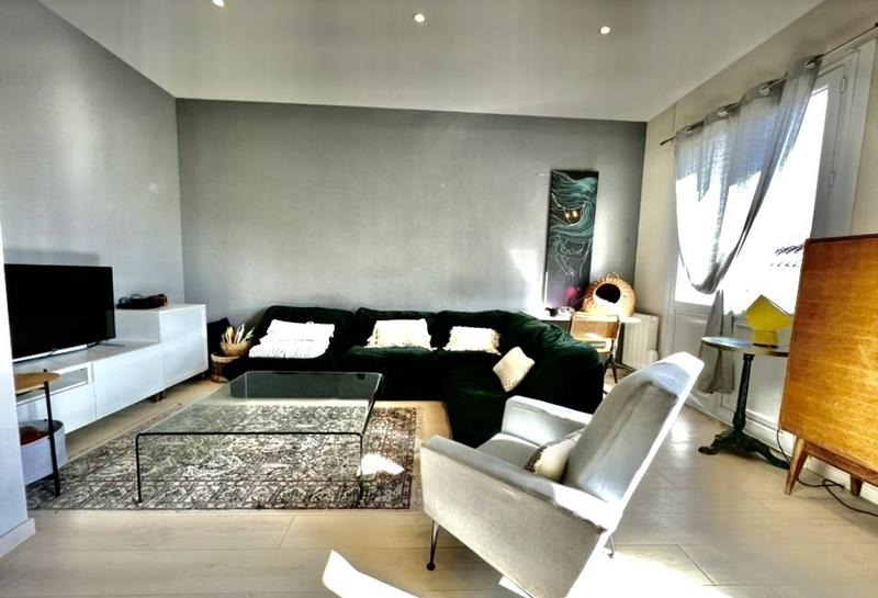 Appartement ancien - 77 m² - 3 pièces