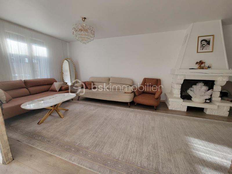 Pavillon - 124 m² - 7 pièces