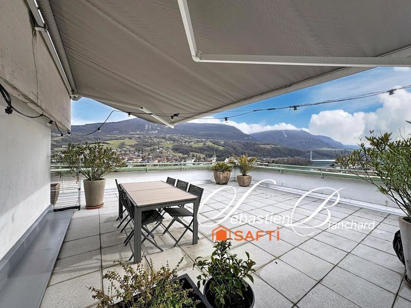 Appartement - 104 m² - 4 pièces