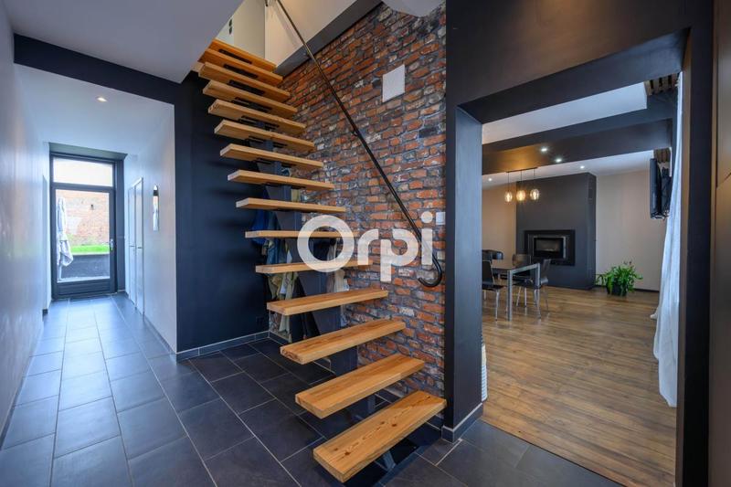 Maison - 225 m² - 6 pièces