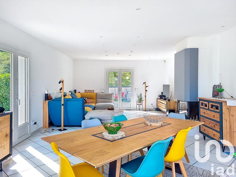 Maison - 190 m² - 5 pièces