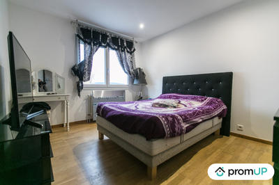 Maison contemporaine - 314 m² - 9 pièces