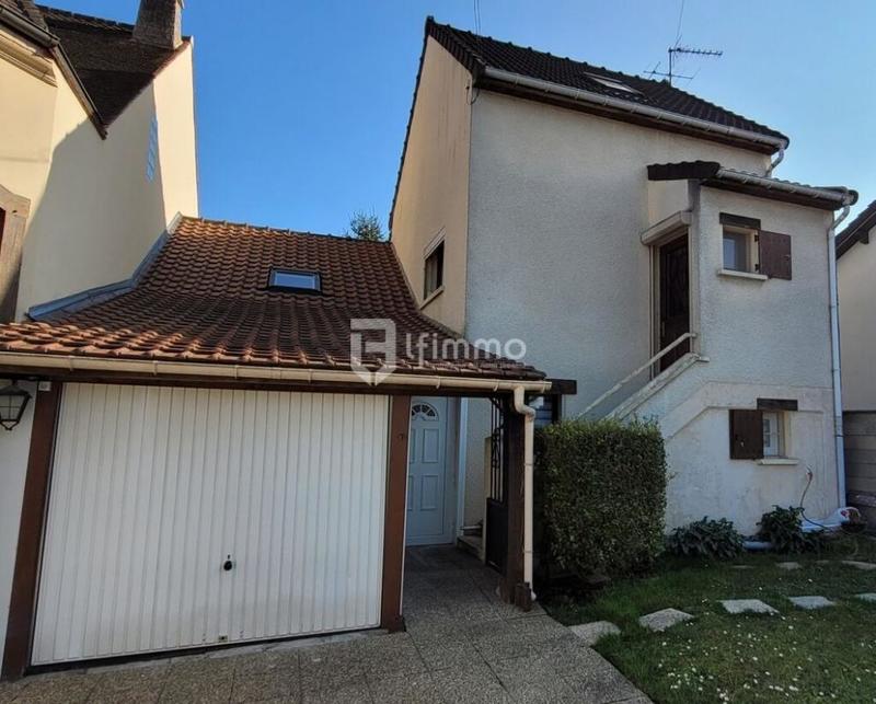 Maison - 143 m² - 6 pièces