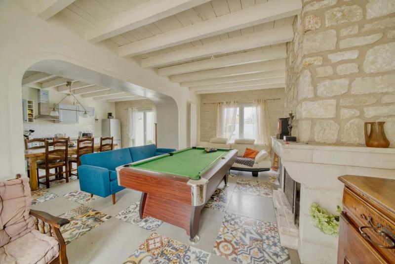 Maison - 271 m² - 10 pièces