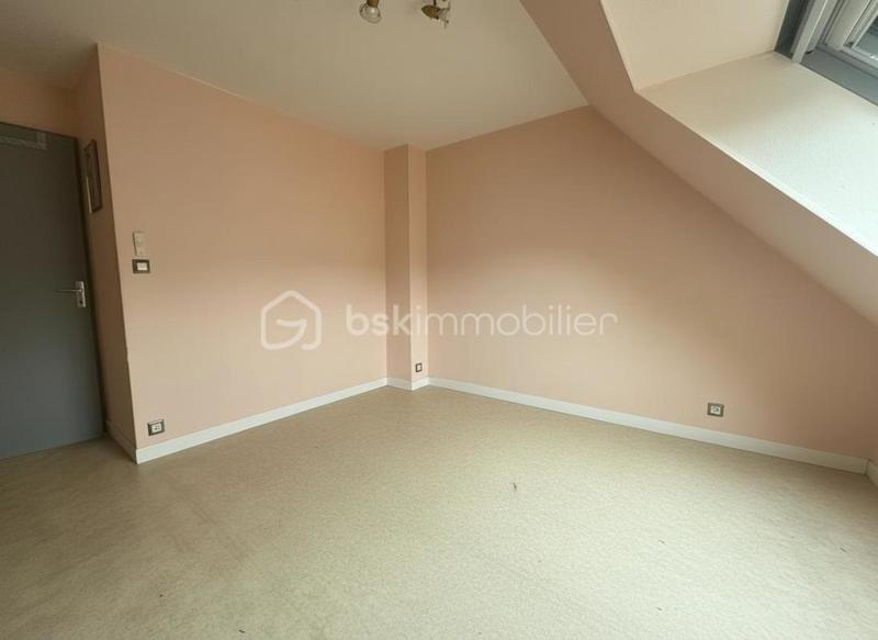 Maison traditionnelle - 94 m² - 5 pièces